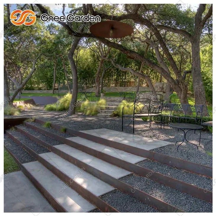 Εξωτερικές καιρικές χαλύβδινες σκάλες